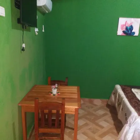 El Colibri Puerto Iguazu Apartment Exterior photo