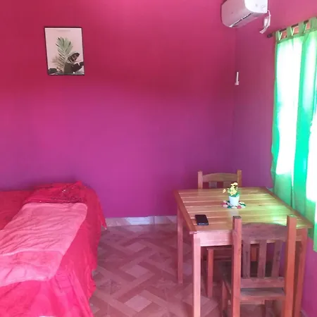 El Colibri Puerto Iguazu Apartment Exterior photo